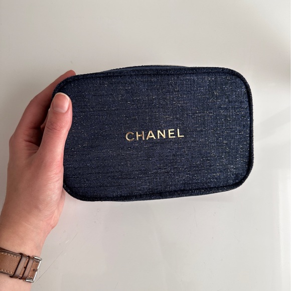 Chanel Limited Edition Cosmetics Bag - Picture 5 of 6